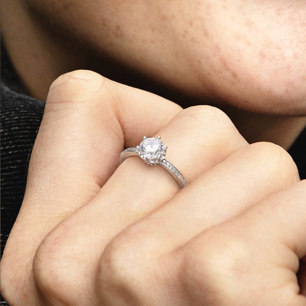 Pandora Sparkling Crown Ring